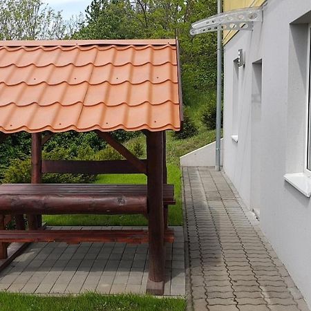 Hotel Nefelejcs Vendégház à Balatonkenese Extérieur photo